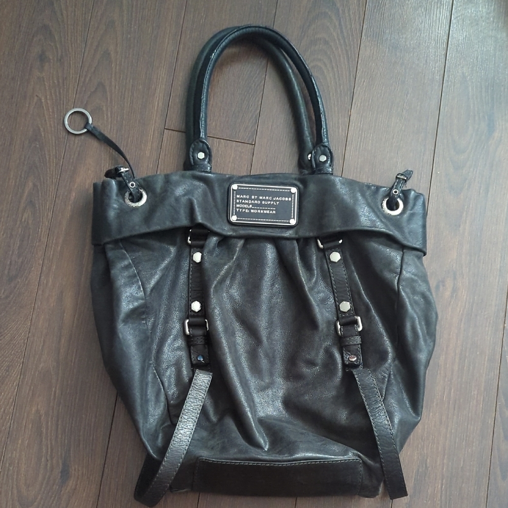 Marc Jacobs Black Tote Bag - Picture 2 of 11